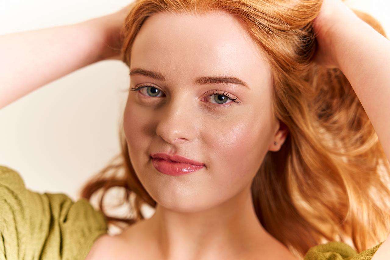 Nourishing Hair Oil-With Aloe Vera and six botanical oils -30 ml - LUX-Anic